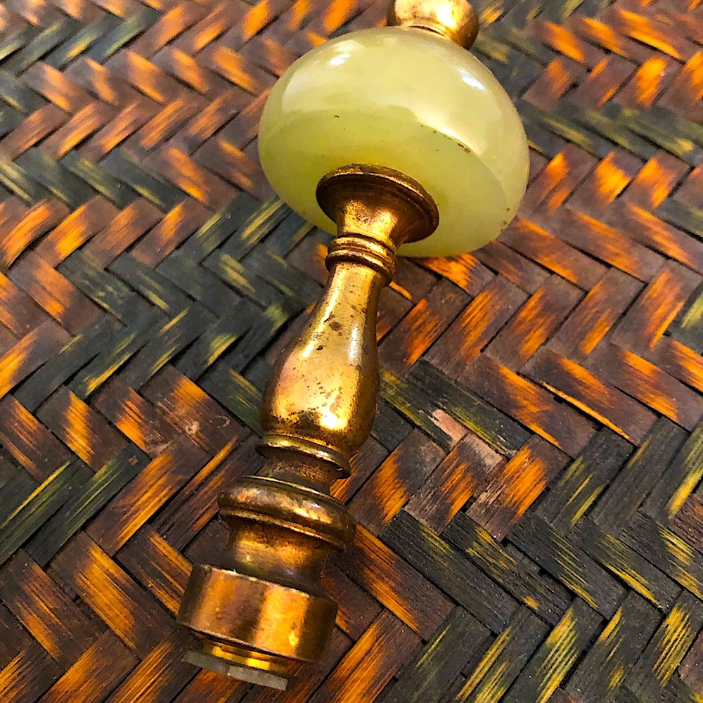 Vintage Jade Lampshade Finial.